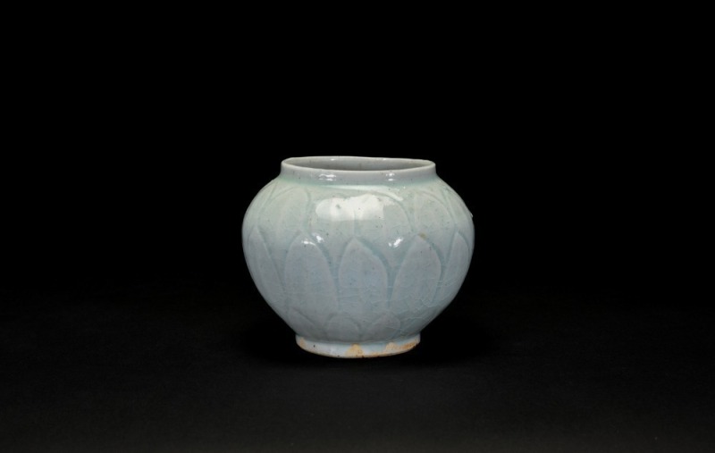 Song DynastyA Celadon Glazed &lsquo;Lotus Petal&rsquo; Jar.