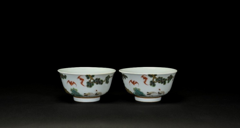 A Pair Of Famille Glazed &lsquo; Pine,Crane And Bats&rsquo; Bowls
