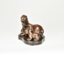 An Agarwood Carved &lsquo;Two Beast&rsquo; With Stand, Qing Dynasty - 5