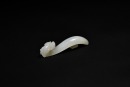 Finely Carved White Jade &lsquo;Dragon&rsquo; Belt Hook, Qianlong Period, 18th Century - 4