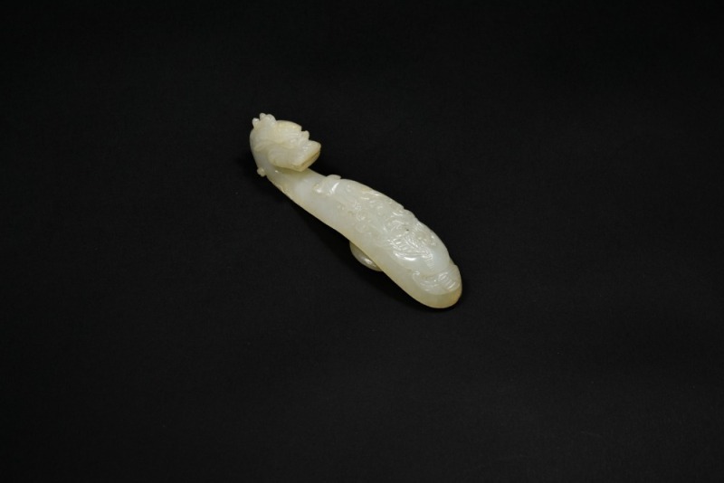 A White Jade &lsquo;Dragon and phoenix &rsquo; Belt Hook, Qing Dynasty, 17th-18th Century
