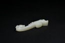 A Celadon-White Jade &lsquo;Ram-Head&rsquo; Belt Hook with Eight Treasures Design, Qing Dynasty, 18th&ndash;19th Century - 6