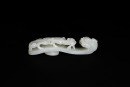 A Fine White Jade Belt Hook with Chilong Design, Qing Dynasty, 18th&ndash;19th Century - 5