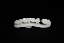 A Fine White Jade Belt Hook with Dragon Head and Chilong DesignQing Dynasty, 18th&ndash;19th Century - 6