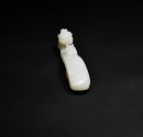 A White Jade Belt Hook with Dragon Head and Mouse Motif, Qing Dynasty, 18th&ndash;19th Century - 6