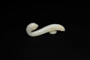 A Fine White and Yellow Jade Belt Hook with Phoenix Head and Ruyi-Cloud Design, Qianlong Period (1736&ndash;1795) - 3
