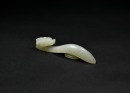 A Celadon Jade &lsquo;Dragon&rsquo; Belt Hook, Late Ming to Early Qing Dynasty, 17th&ndash;18th Century - 4