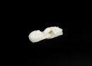 White Jade Belt Buckle Carved with Two Chilong Dragons, Qing Dynasty (18th&ndash;19th Century) - 6