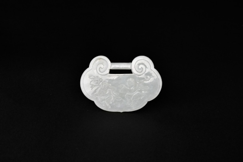 A White Jade &lsquo;Hehe Erxian&rsquo; Plaque PendantQing Dynasty (18th&ndash;19th Century)
