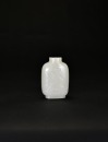 A Yellow-Russet and White Jade Snuff Bottle Carved with &lsquo;Double Magpies and Plum Blossoms&rsquo; &ndash; Joy Up to the Eyebrows, Qing Dynasty (18th&ndash;19th Century) - 2
