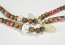 A Necklace of Agarwood, Red Agate, and White Jade Beads (Qing Dynasty or Earlier) - 4