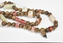 A Necklace of Agarwood, Red Agate, and White Jade Beads (Qing Dynasty or Earlier) - 7