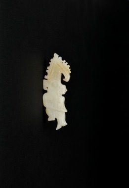 A Celadon Jade Dragon-shaped Pendant, Shang to Western Zhou Dynasty (circa 13th&ndash;9th Century BC)