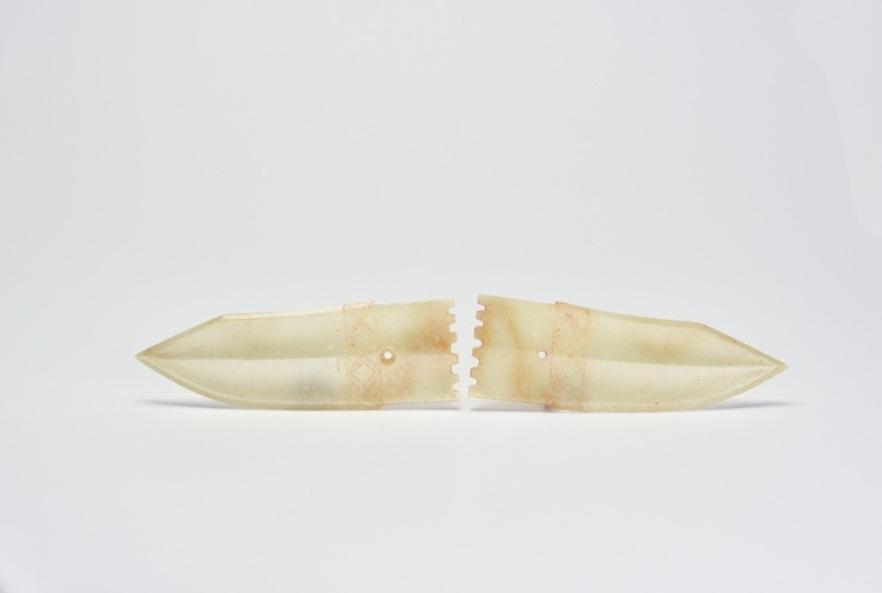 A Pair Of Carved Jade Ritual Blades (Ge), Late Shang To Western Zhou