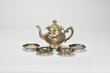 A Chinese Silver Teapot and Four Small Dishes, Late Qing to Republic Period (circa 1900&ndash;1930)