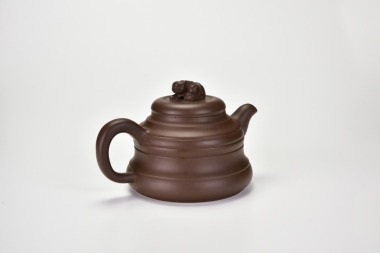 Wu Zhenyu( B.1965)(certificate)A Chinese Yixing Zisha Teapot