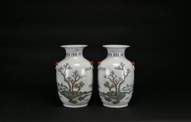 A Pair of Famille Rose Glazed &lsquo;Decoration of Figures in a Landscape&rsquo; by Tang Yishun. Late Qing