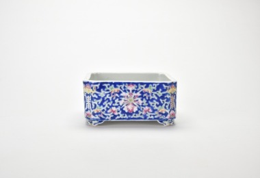 A Famille-Rose &lsquo;Floral Scroll&rsquo; Square Planter. Republic Period.