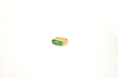 A Jadeite 14K Gold Mount Ring.