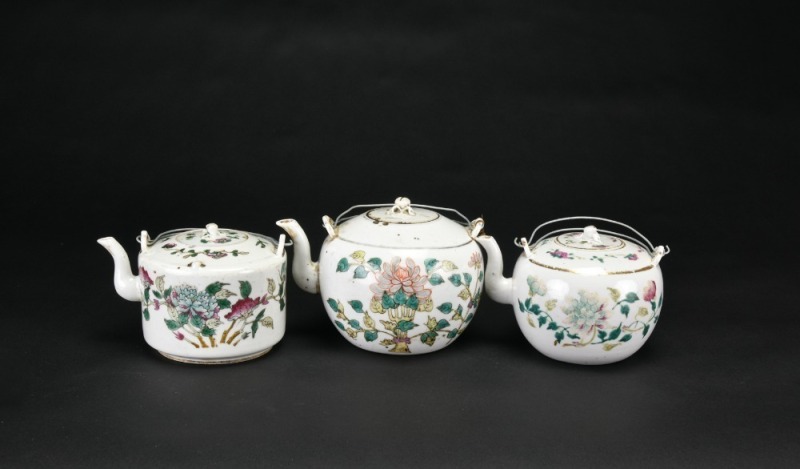 A Group of Three Famille-Rose Teapots with Floral Decoration