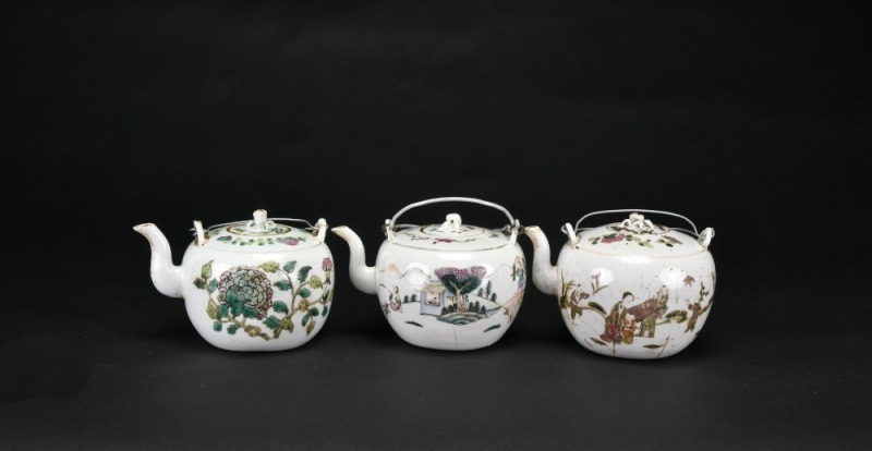 A Group of Three Famille-Rose Porcelain Teapots, Tongzhi Period