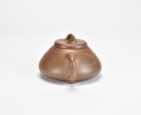 A Chinese Yixing Zisha Teapot, Marked &ldquo;Jingxuan Zisha Chayi Leyuan&rdquo; - 6