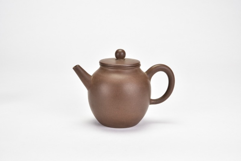 A Chinese Yixing Zisha Teapot, &ldquo;Gong Ju&rdquo; Mark