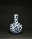 A Blue and Iron-Red &lsquo;Mythical Beast&rsquo; Decorated Long-Neck Vase, Qing Dynasty - 2