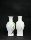 Republic Period (Circa 1928) - A Two Qianjiang-style Enamel Vases with Floral and Bird Decoration - 2