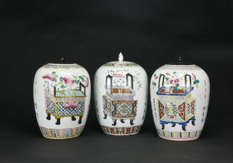 Three Famille Rose Porcelain Covered Jars (Late Qing Dynasty to Republic)