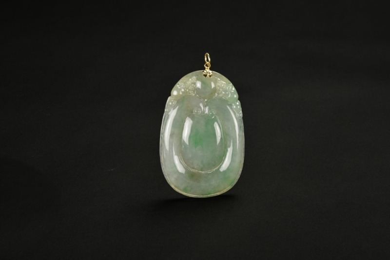 One Carved Semi-Translucent Jadeite &lsquo;Peach And Lingzhi&rsquo; Pendant With 14K Gold Mount