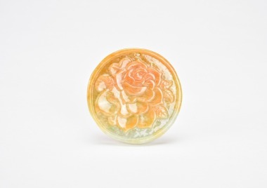 A Yellow Jadeite Carved &lsquo;Peony&rsquo; Pendant