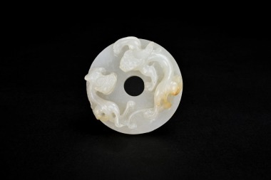 A White Jade &lsquo;Chi Dragon&rsquo; Bi Disc, Qing Dynasty