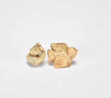 Two Jade Ornaments, Comprising a Bird and a Dragon, Shang Dynasty
