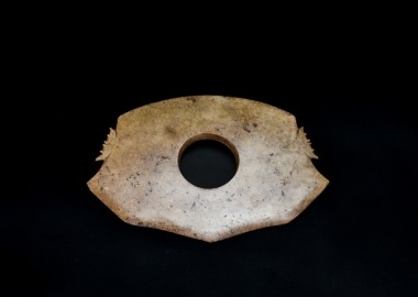 An Archaistic Jade Axe (Yue), Longshan Culture