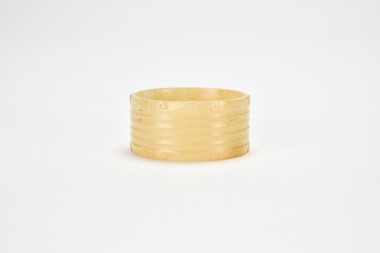 A Jade Cicada-Pattern Hair Ornament, Warring States Period