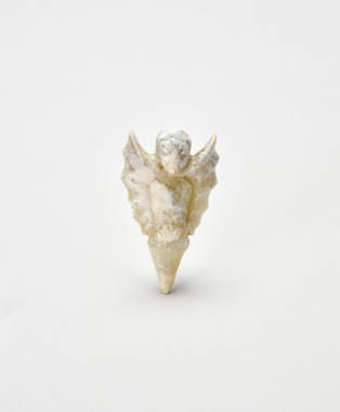 A Jade Bat-Form Pendant Hongshan Culture, c. 3500&ndash;2500 BC