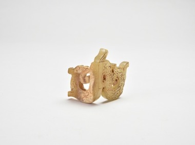 A Han Dynasty Jade Dragon-Form Stand