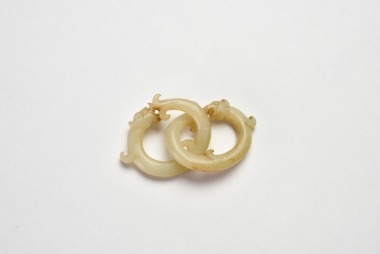 Han Dynasty Double Dragon-Form Ring Pendants
