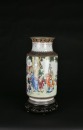 A Famille Rose Cylindrical Vase Depicting the Elegant Gathering at the Orchid Pavilion. Republic Period (Early 20th Century) - 4