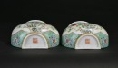 A Pair of Famille Rose Floral and Bird Wall Vases. Republic Period (1920&ndash;1940) - 8