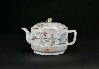 A Famille Rose &lsquo;Boys at Play&rsquo; Covered Teapot
