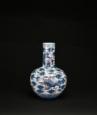 A Blue and Iron-Red &lsquo;Mythical Beast&rsquo; Decorated Long-Neck Vase