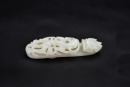 A Fine White Jade Openwork Belt Hook with Confronted Chilong Dragons. Qianlong&ndash;Jiaqing Period - 2