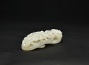 A Fine White Jade Openwork Belt Hook with Confronted Chilong Dragons. Qianlong&ndash;Jiaqing Period - 4