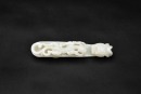 A Fine White Jade Belt Hook Carved with a Chilong. Qianlong&ndash;Jiaqing Period - 7