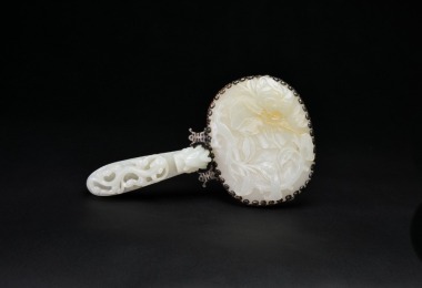 A Silver-Mounted White Jade Hand Mirror