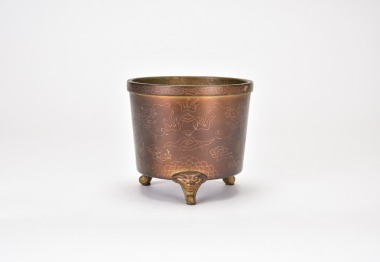 A Bronze &lsquo;Dragon&rsquo; Tripod Censer