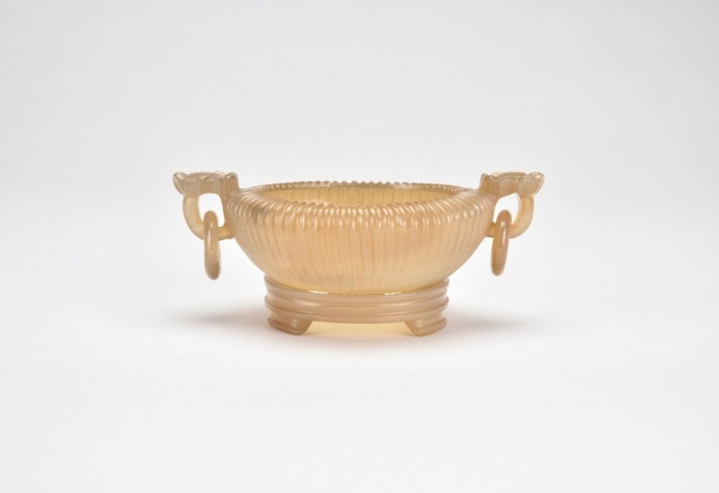 A Carved Agate &lsquo;Lotus&rsquo; Buddhist Offering Bowl and Tripod Stand
