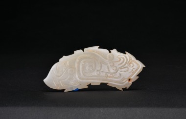 A Carved Jade Mythical Beast and Fish-Form Pendant, Western Zhou